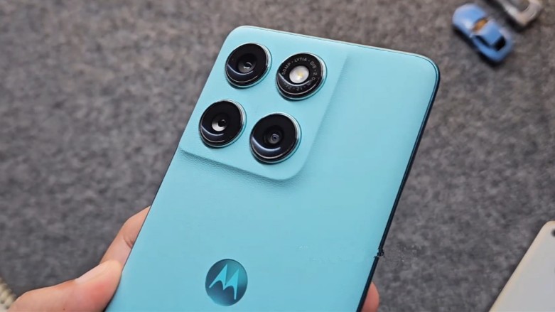 Moto X70 Air Pro Camera 