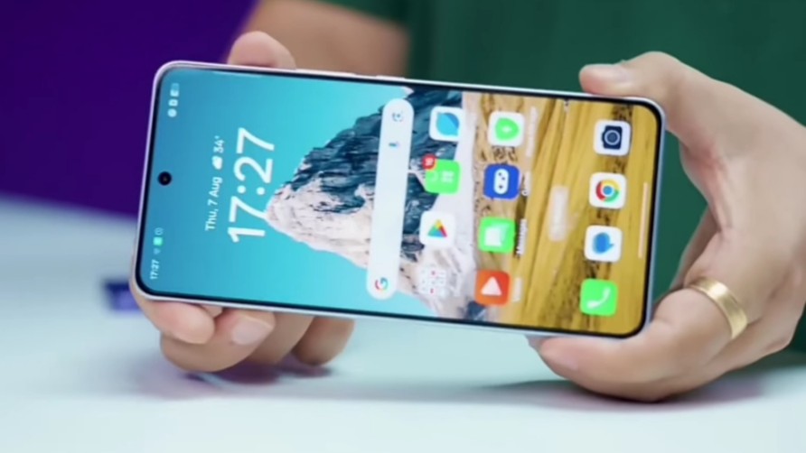 Realme Neo 8 Display